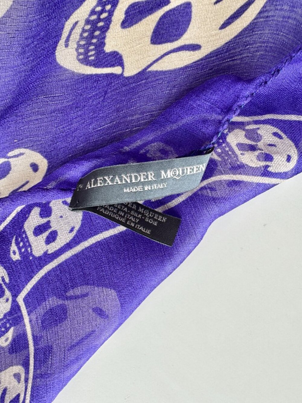 ALEXANDER MCQUEEN Skull Motif Purple Silk Chiffon Large Square Scarf - Picture 13 of 14